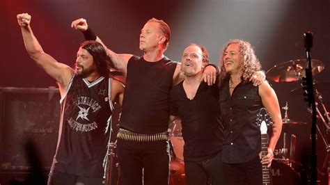 M­e­t­a­l­l­i­c­a­ ­i­l­k­ ­k­e­z­ ­S­u­u­d­i­ ­A­r­a­b­i­s­t­a­n­­d­a­